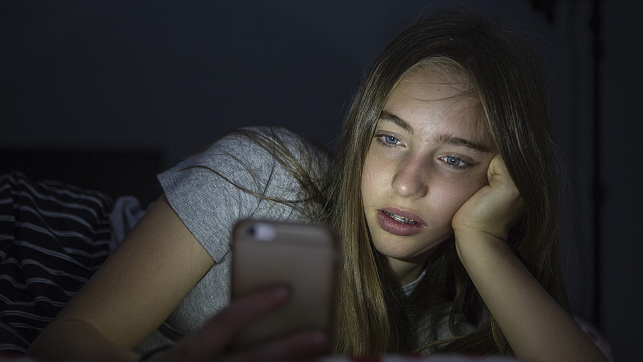 Internet und Computerspiele können süchtig machen: Jugend und Medien